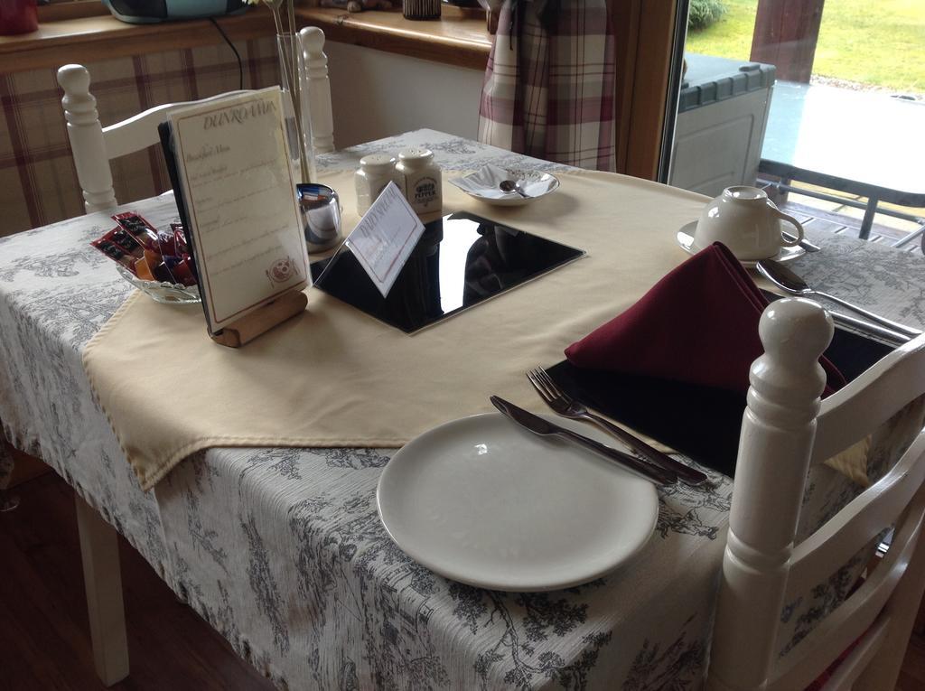 Dunroamin Bed And Breakfast Aviemore Exteriör bild