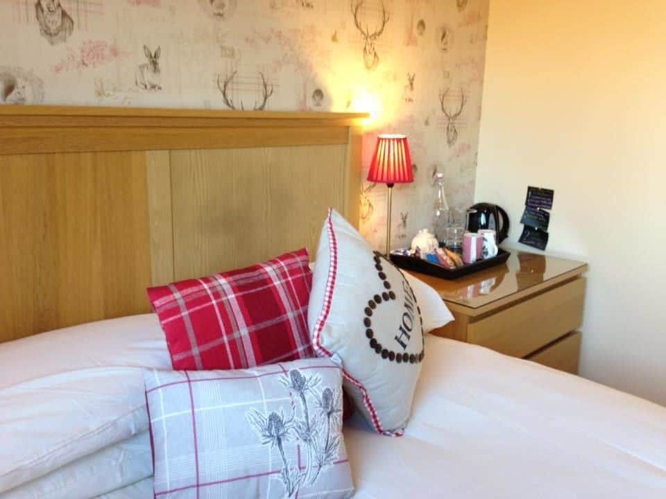 Dunroamin Bed And Breakfast Aviemore Exteriör bild